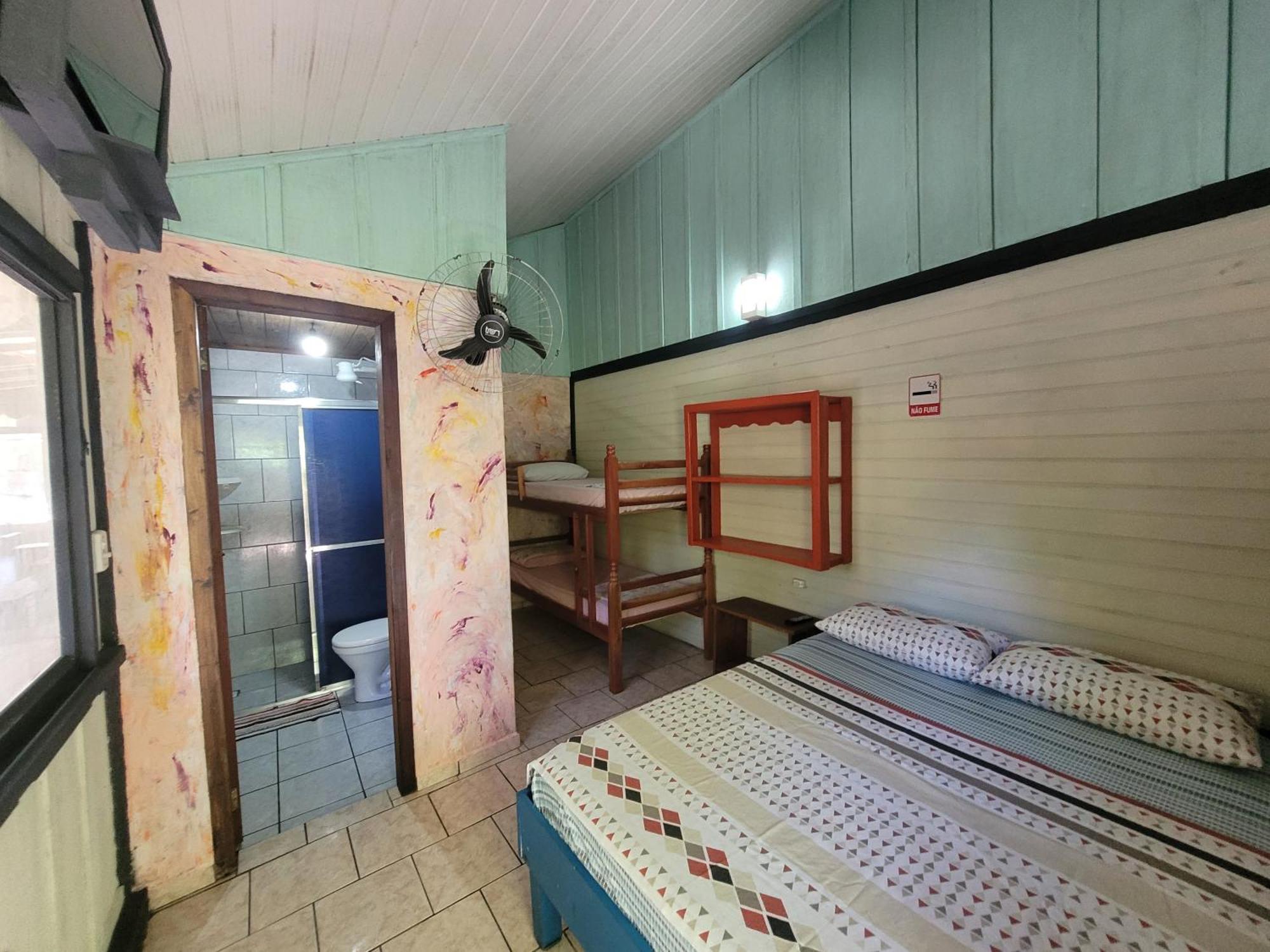 Pousada E Camping Do Clodo Ilha do Mel Bagian luar foto